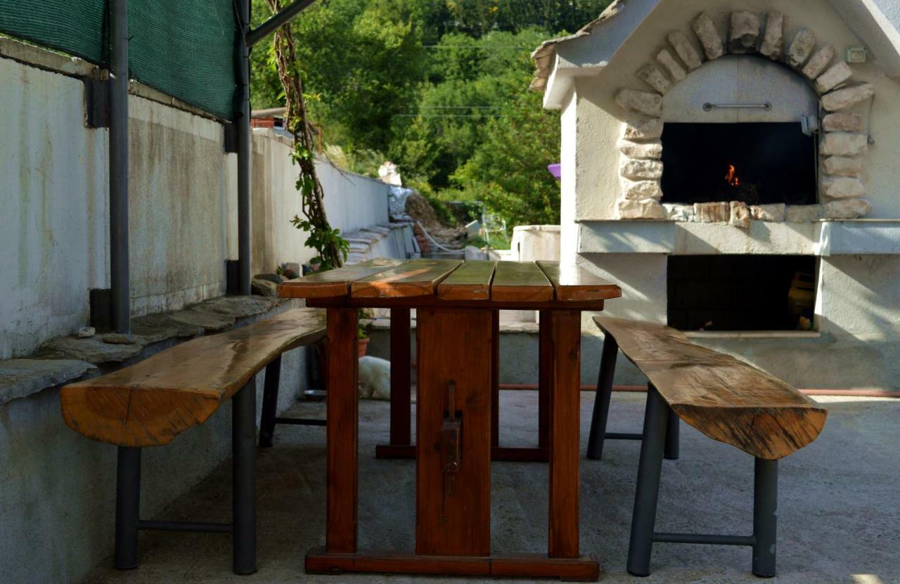 Villa Bubalo Omiš Exterior foto